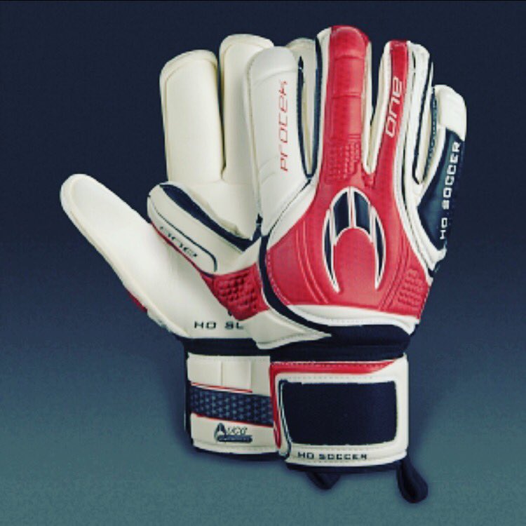 NetGoalkeeper's tweet image. International Delivery! Gloves sent out yesterday to Bolivia and Turkey! Our first shipment to both countries netgoalkeeping.net #sale