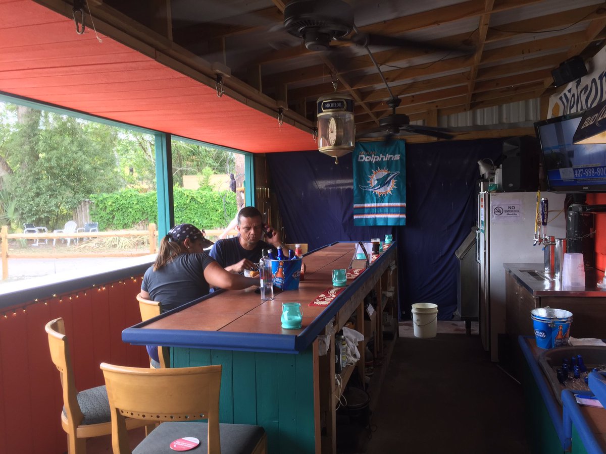 LakeMarysPub's tweet photo. Come join us at the Lake Mary Pub backyard Dolphin Bar This Sunday for $10 buckets of 16oz Bud and Budlight https://t.co/AOFU2D0aLf