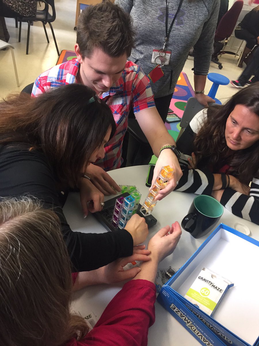Creative PD! Staff exploration/learning in our new makerspace. @TILTHRSB <a href="/HRSB_Official/">Halifax Regional School Board</a>