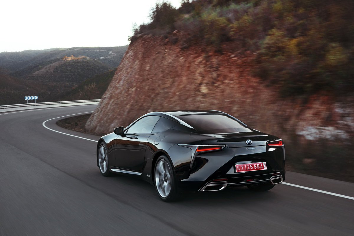AutoKiosk's tweet photo. Geweldig handige pagina met al het Lexus-nieuws op รฉรฉn pagina. https://t.co/AgTF04Lv3u #Lexus #LexusBreda https://t.co/jBC7D7iTcI