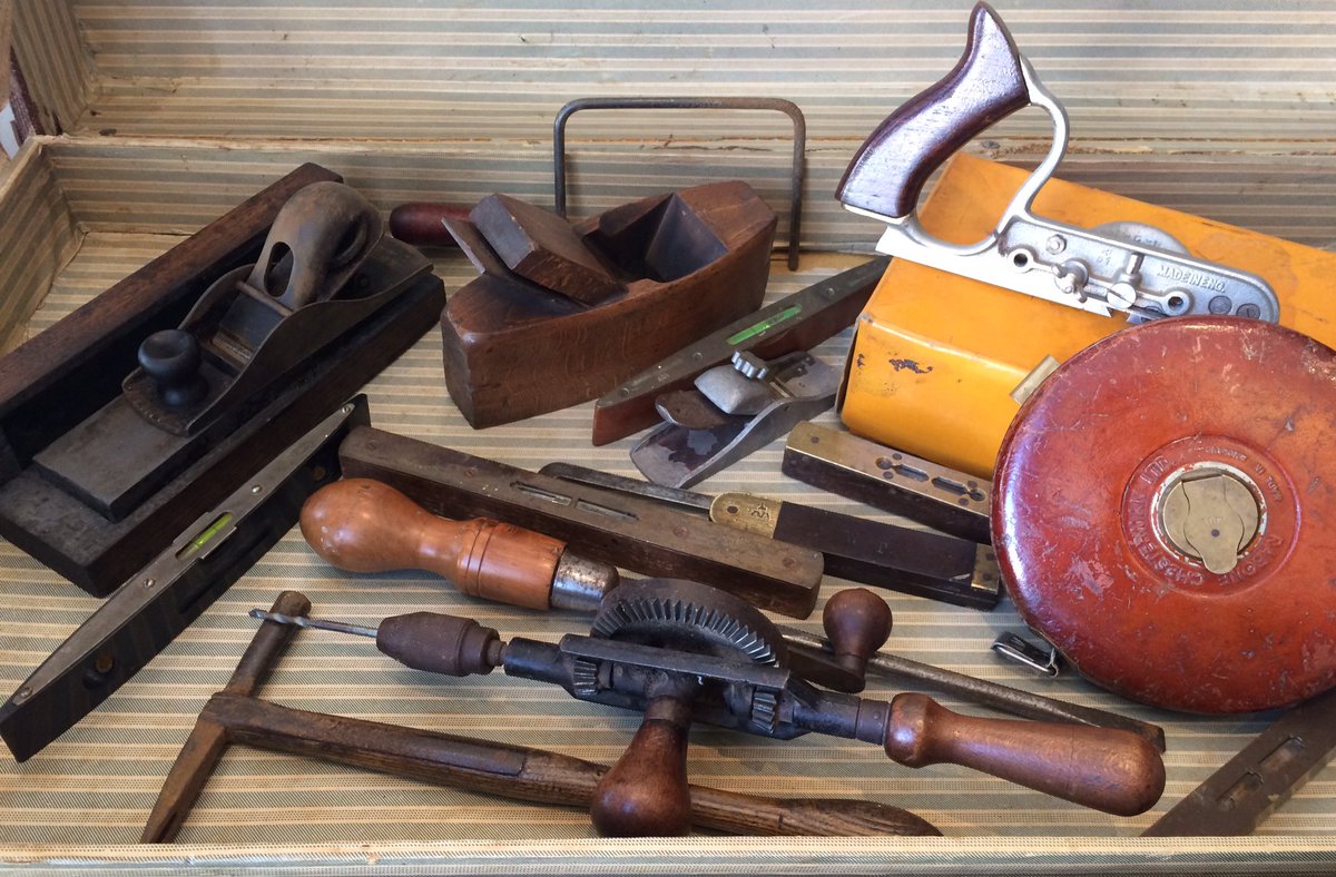Vintage tool sale this Saturday 8th April from 10am. Lots &amp; lots of hand tools including these vintage examples.