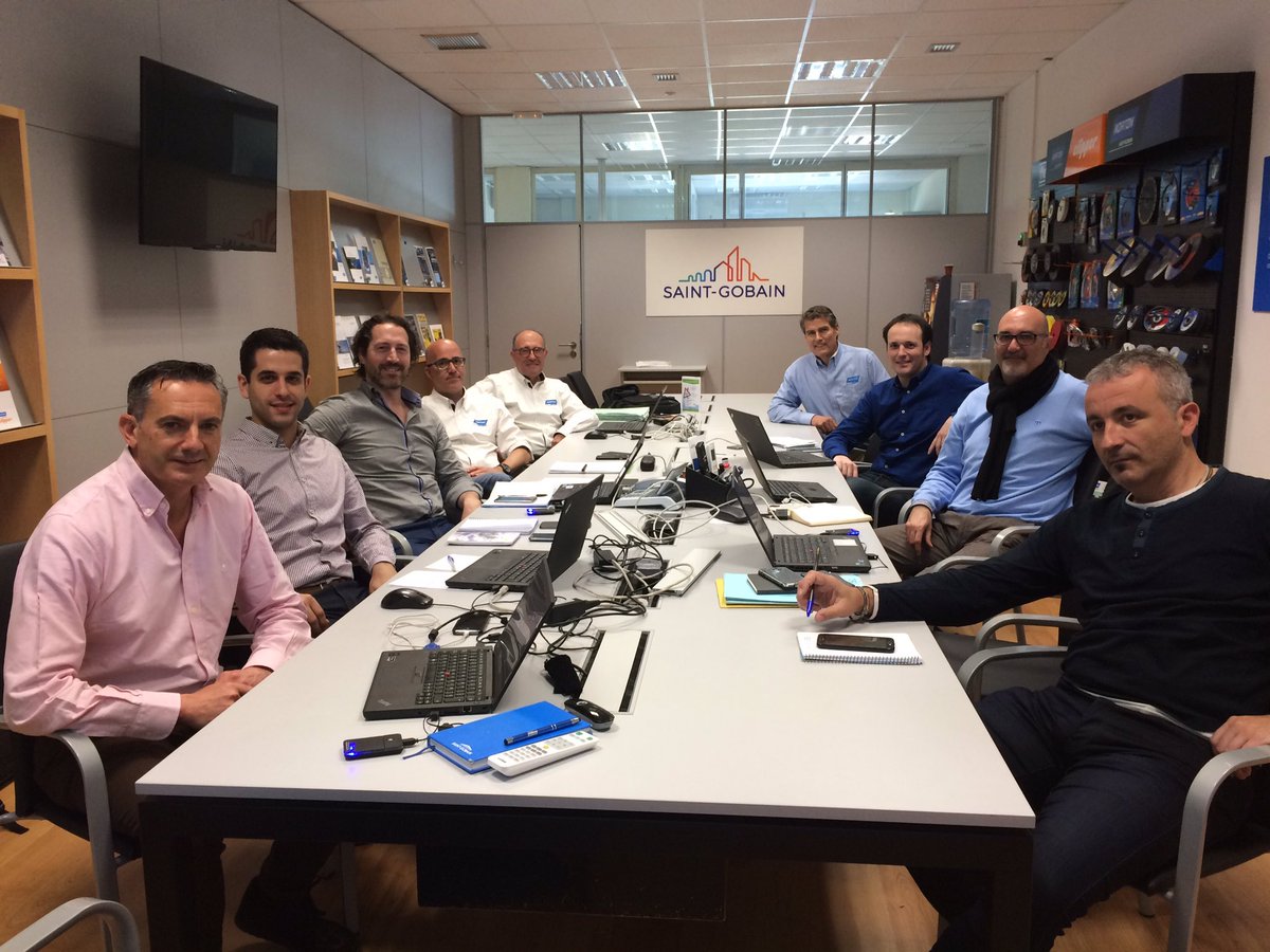 FranciscoNor67's tweet photo. Reunión equipo #ingenieriaSGA https://t.co/bSZuc8ppRL
