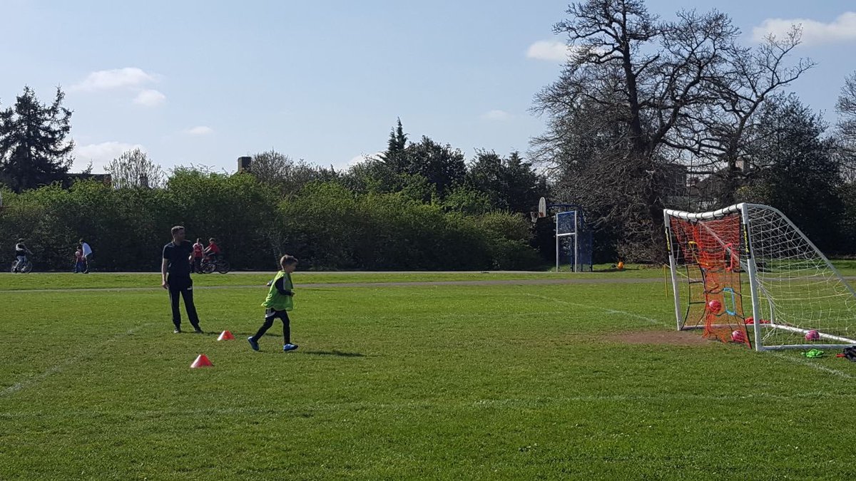 Theballschool's tweet image. Day 4 of Our Easter On the Ball Soccer School camp! Bit of early 'Clyde Killer' &amp;amp; 'Target Practice'! ⚽️⚽️⚽️