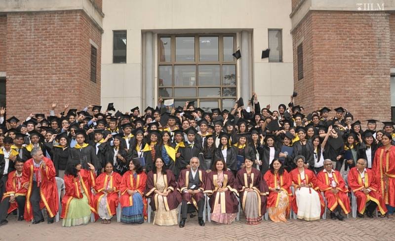 IilmInstitute's tweet photo. #IILMArchive | In honor of Mr Hari Bhartia (Co-Chairman &amp; Founder of #JubilantBhartiaGroup) on the convocation of PGDM #Classof2012. https://t.co/Z8pc93BJ6j