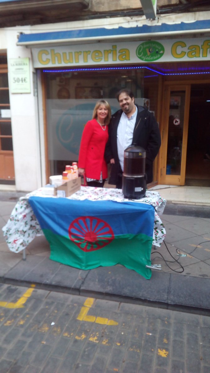 Marijosetorr8's tweet photo. Chocolate con churros por el día internacional del pueblo gitano @aytocalahorra https://t.co/8CZso3dT2I