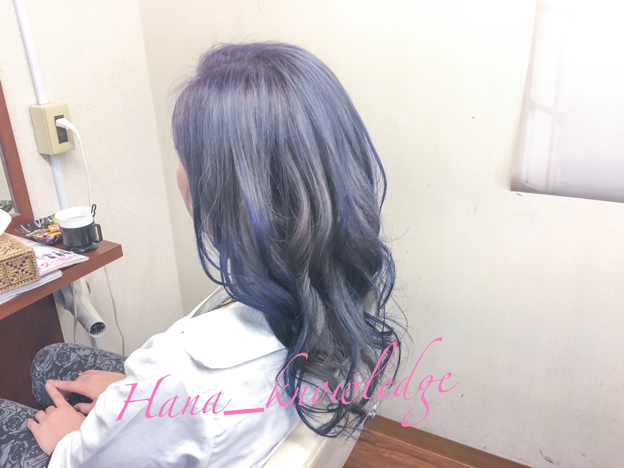 Hana 鶯餡子に探されたい 夜桜ブレンド パープル グレー ブルーのグラデーションです このムラ感が 好き 秋葉原 秋葉原美容室 Fuwat Hana 派手髪師 カラーリスト 華のある髪色 派手髪 パープル グレー ブルー グラデーション カラー