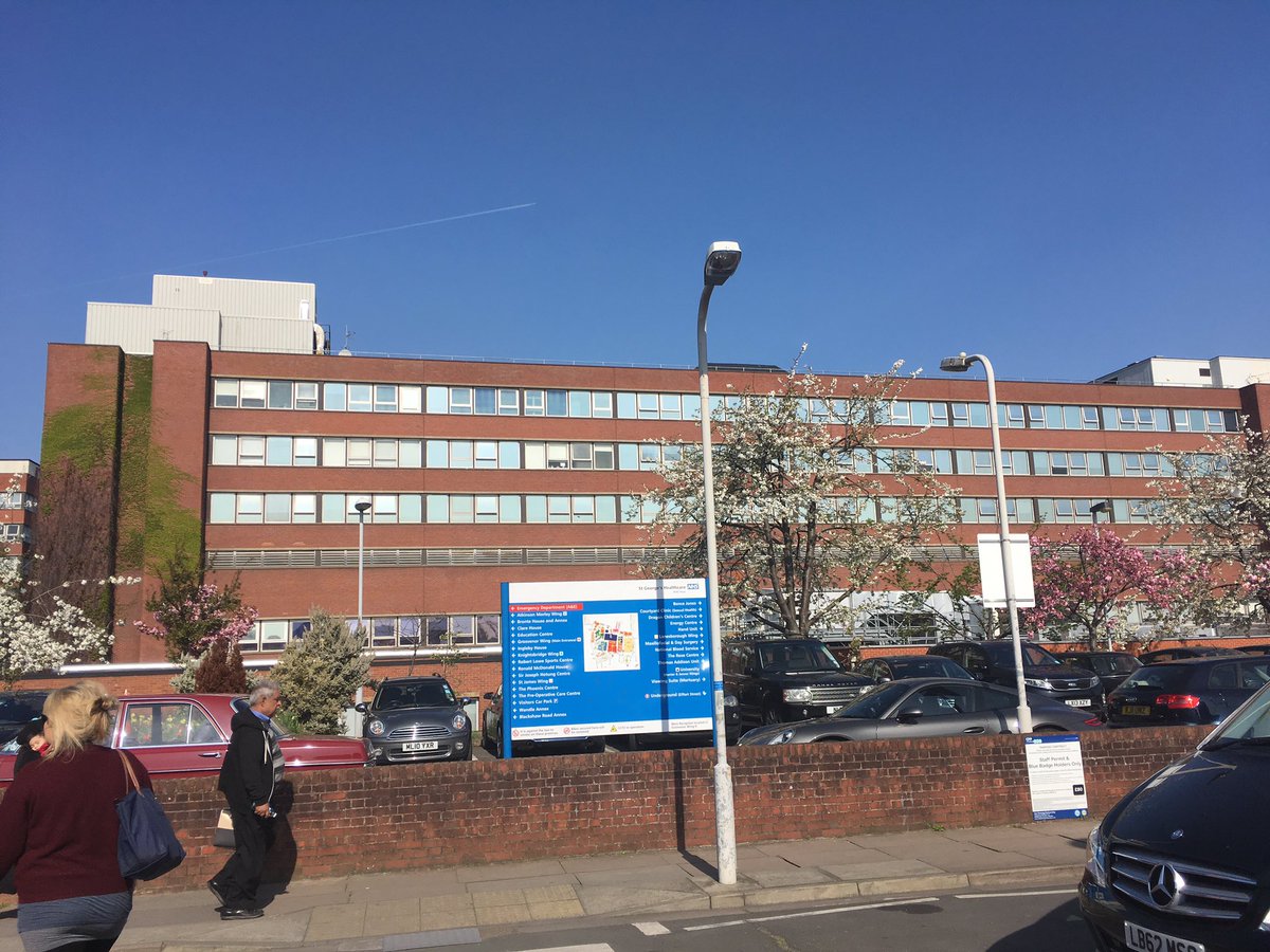 Lovely to meet @tamba_twins_mb supporter and #twins expert @MsAsmaKhalil with <a href="/NikkiRoberts7/">Nikki Roberts</a>  today! Exciting projects coming up!