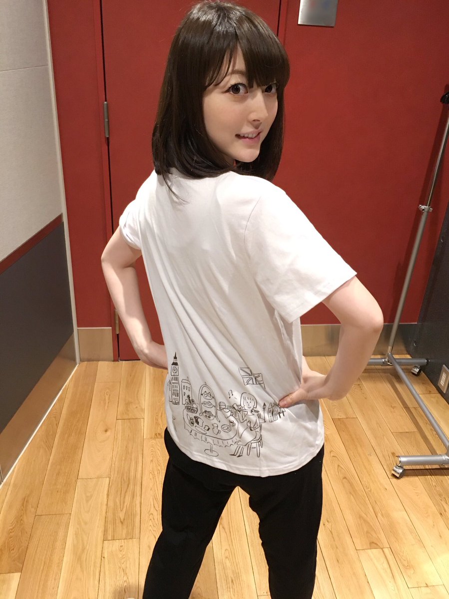 花澤香菜 次はtシャツ 背面にたくさんプリントしてあります かんわいい 花 花澤香菜 次はtシャツ 背面にたくさんプリントしてあります かんわいい 花