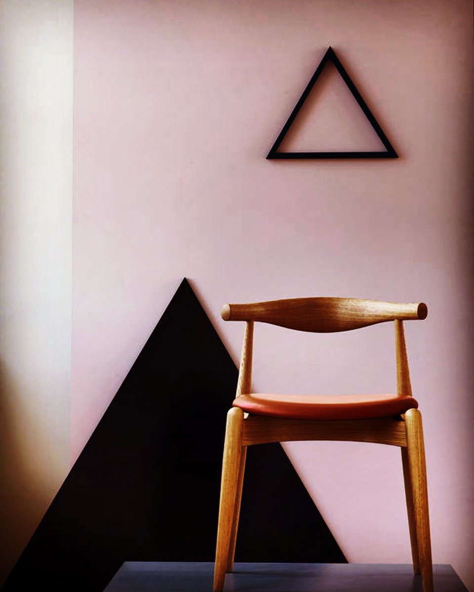 #Throwbackthursday to 1956 and the CH20 Elbow Chair. Designed by the Danish 'King of Chairs' Hans Wegner and launched in 2005 by Carl Hansen