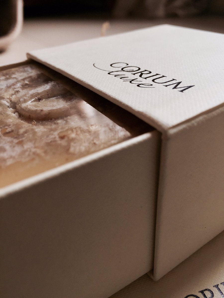 Cruela54's tweet image. My order is here💃🏾. #GlowupLoading @CoriumSkincare 🎉aaand they smell amazing👏🏽🙌🏾