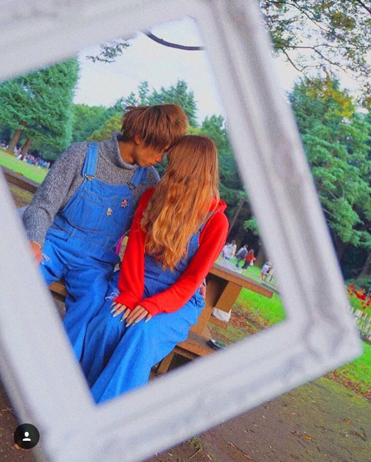 cherucouple's tweet photo. 一緒に居れる事が当たり前じゃない。
でもお互いがお互い必要としてる。君つじゃないとダメ。貴方じゃないとダメ。
そんな意思は大切だと思う。
こーやって2人で笑い合えるだけでも幸せだし、喧嘩できる事だって幸せだし、本当に話せるだけでも幸せなんだ。 https://t.co/ZoixaLIXEy
