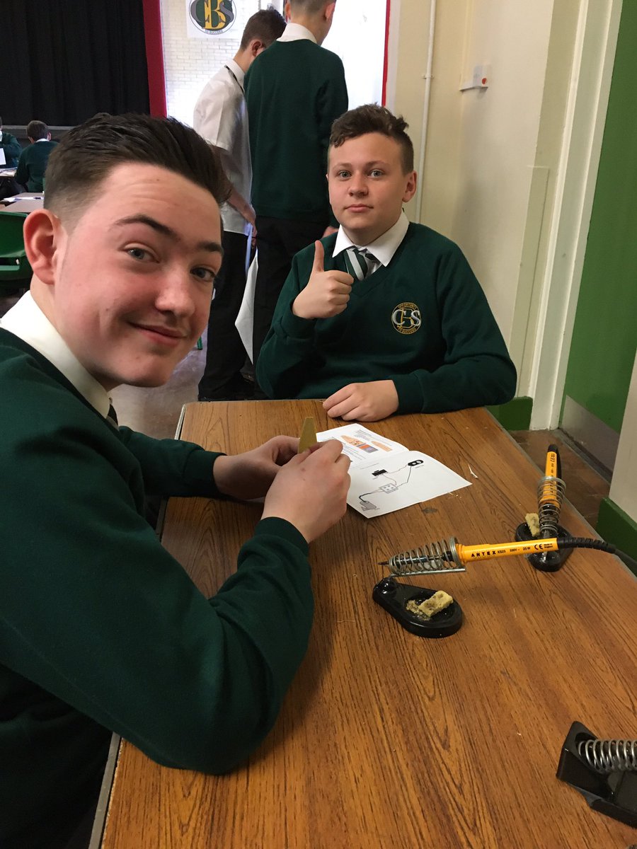 MissSeville's tweet photo. Year 9 STEM day. All working hard to design and make water filters with Smallpeice trust! https://t.co/MTDolUE6uh