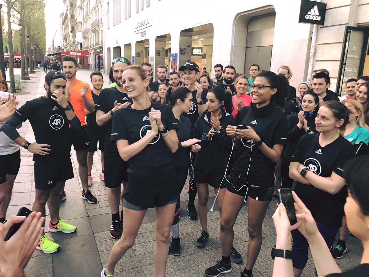 Liloo_run's tweet photo. @theflyingblond tu vas me manquer quand même 😊 #whyirunchampselysees #whyirunparis https://t.co/lMaQWiSj1q