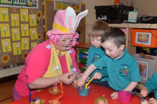 Colleague dresses at Easter Bunny to help pre-schoolers 'eggs-press' their creativity: bit.ly/2od4cA2
