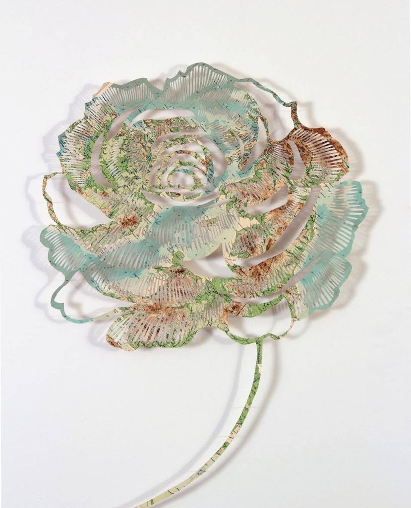 clairebrewster's tweet photo. English Rose - hand cut vintage map of Great Britain⠀
#contemporaryart #clairebrewster #flower #paper #paperar… https://t.co/UIBsMydbko https://t.co/2YjjQAz5Gv