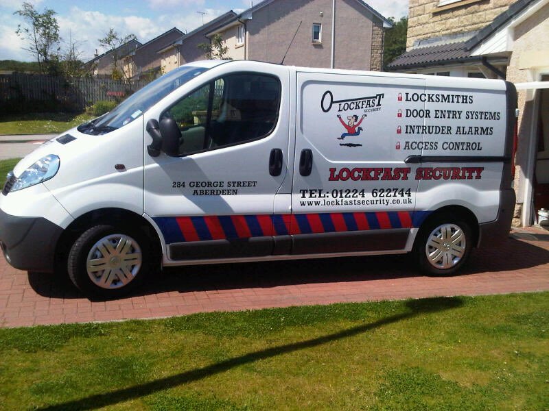 AberdeenKeys's tweet photo. #ThrowbackThursday how we used to roll! 2011 watch this space 2017 #lockfast https://t.co/E475cchZlw