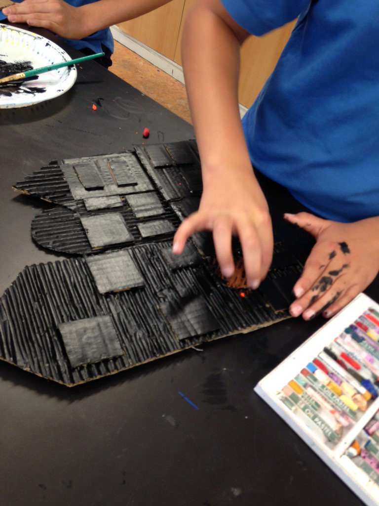 HMMeinen's tweet photo. #grade7boys constructing and painting their #cityscapeproject @RVIS_bh #RVIS_art https://t.co/akl7p75ptT