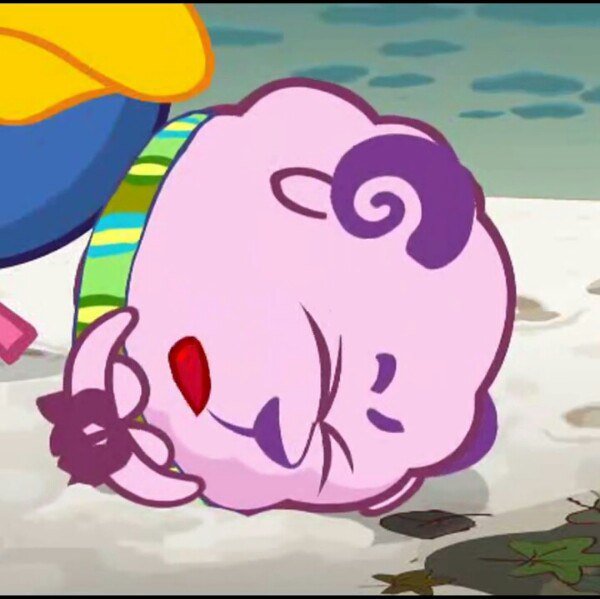 Funshow13's tweet image. Когда ударился ногой о тумбу