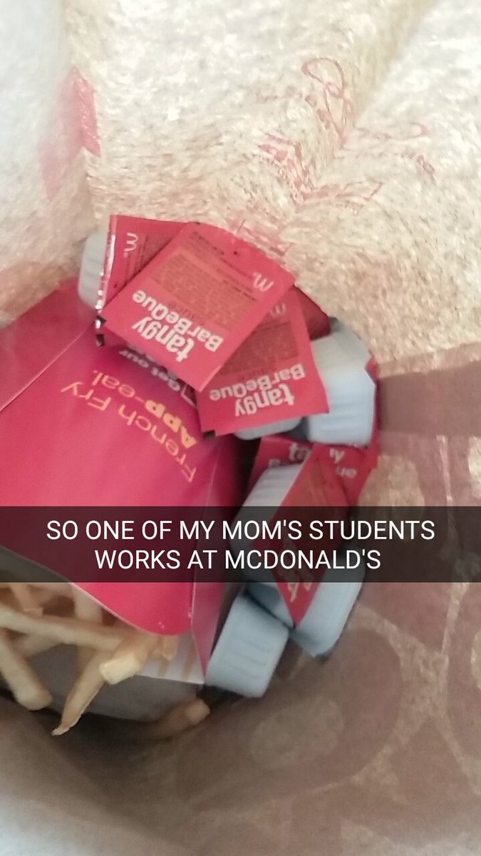 katbuddypal's tweet photo. @kxrtconley I have 7 McDonald's bbq sauce packets sitting in my kitchen I dont know how to handle it https://t.co/E2evr9396w