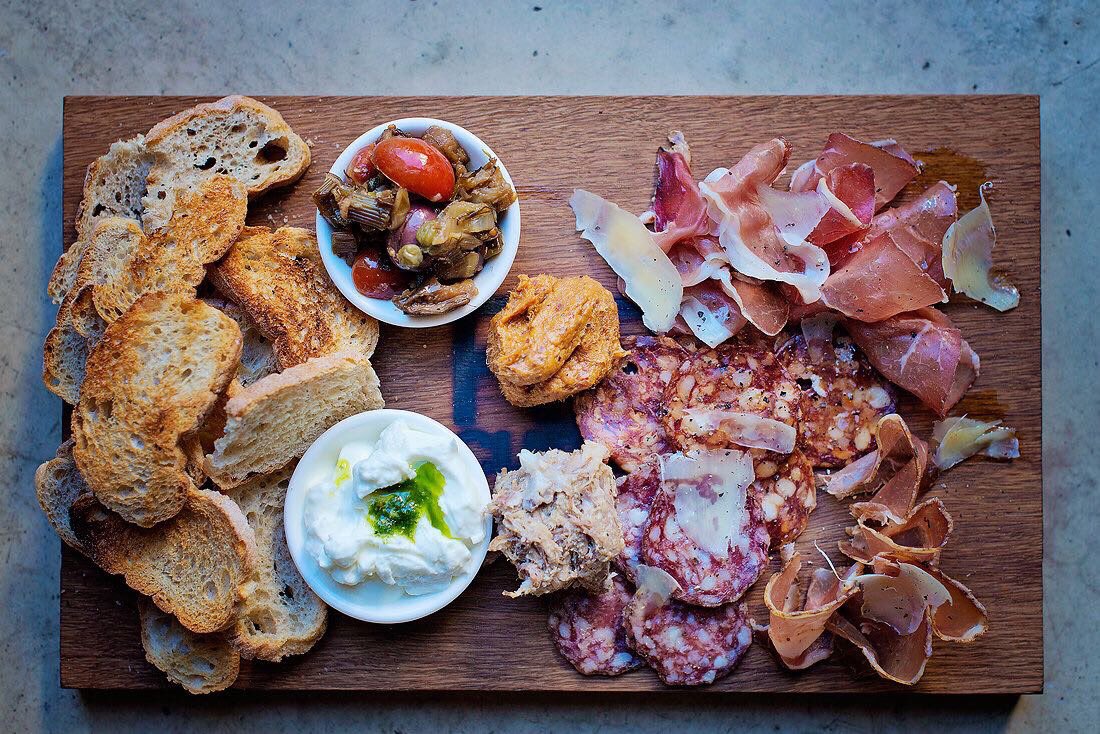 MattManningChef's tweet photo. My favorite @BacononBree is opening on Friday and Saturday nights. Looks like #upperbree is becoming the place for after work drinks! https://t.co/phfFajr5xY
