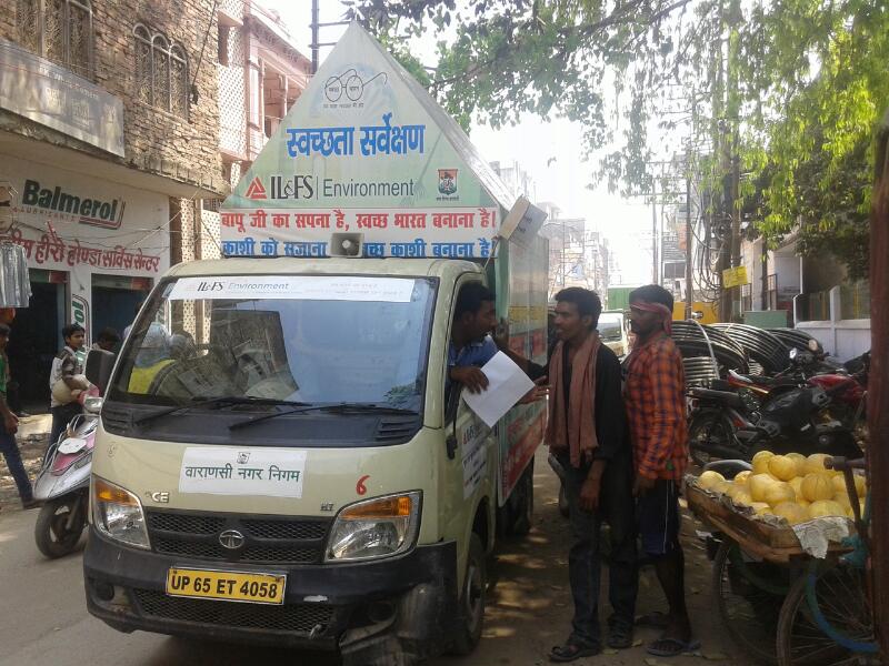 ILFS_Kashi's tweet photo. Swachhata awareness announcement through Swachhata Rath at Shivala, Bhadaini &amp; Bhagada wards, Varanasi https://t.co/bjxz9i9kHs