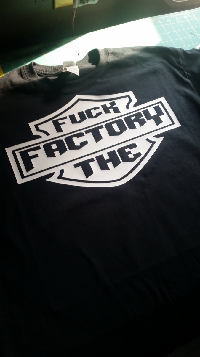 ta2face666's tweet image. Started the shirt line last night.