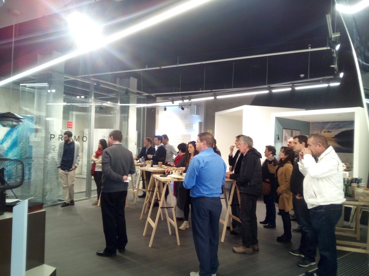 ClusterHabic's tweet photo. Estamos en el primer Lunch&amp;Learn del año en #basqueliving con @CiancoInox @arreguisl #parklex #equilan, buenos productos y buenos pintxos https://t.co/2p0wxMnVMD