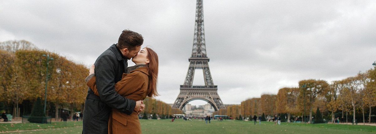 SmarterTravel's tweet photo. Top 5 Cities for Romantic Vacations #spon https://t.co/XaRbU3YULU https://t.co/muXM1Jdr82