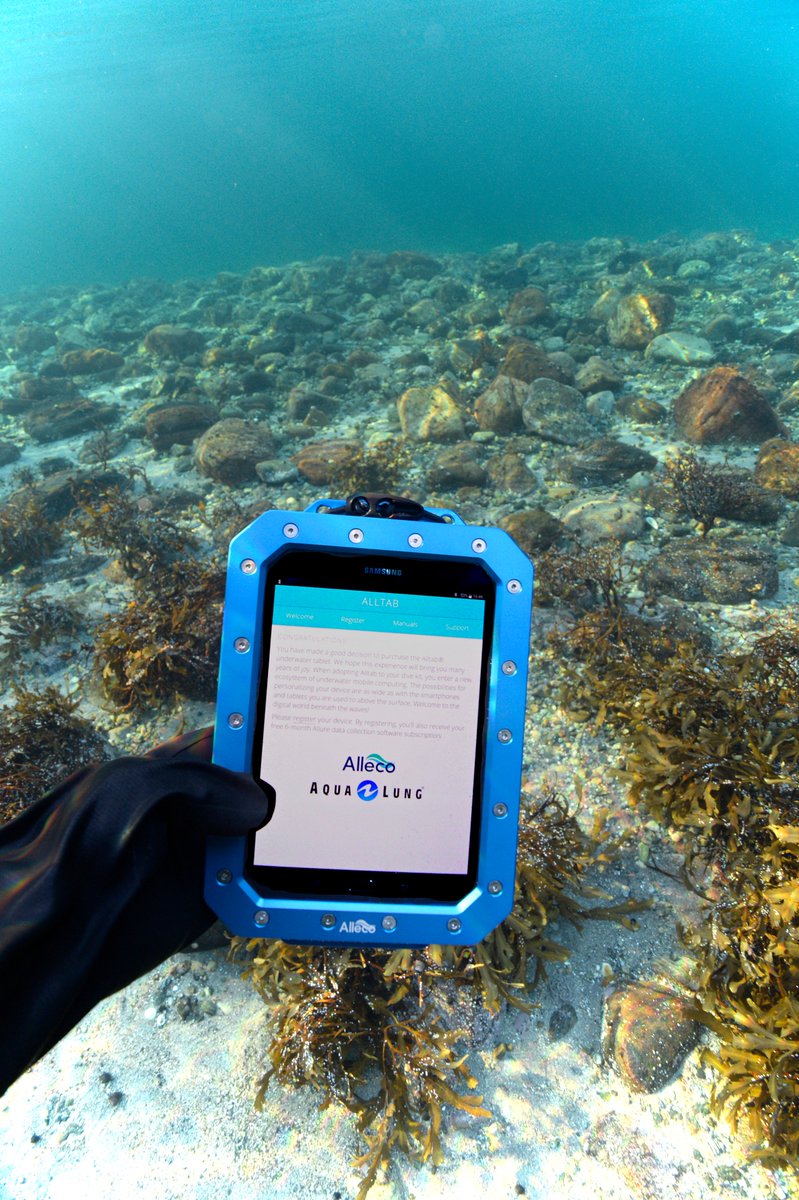 Alleco_FI's tweet photo. Meet your new best friend for #diving. #Alltab with @AquaLungDivers #underwatertablet #21stcenturydiving #futureofdiving https://t.co/HFnmMjIWLB