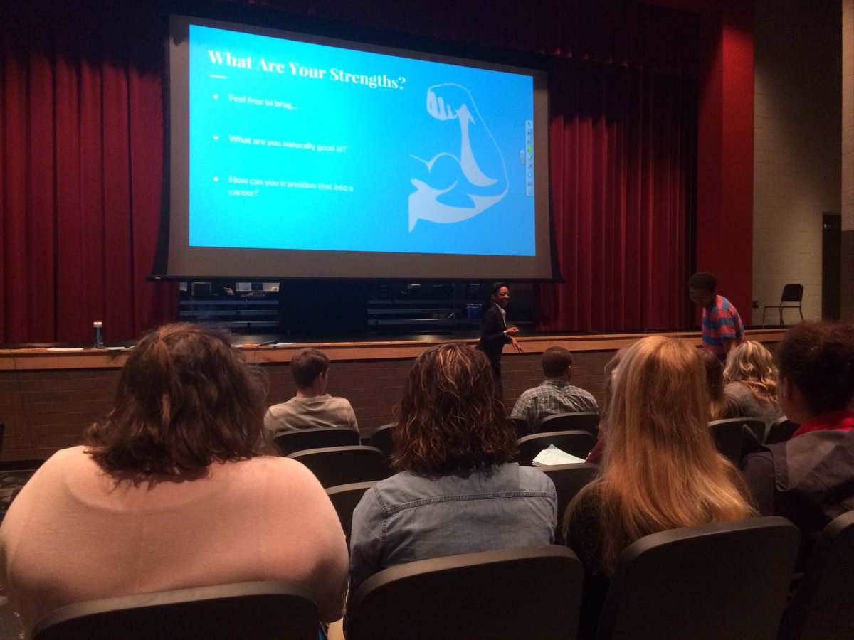 CHSTigerPride's tweet photo. Great start to the day! Gabrielle Hill and her presentation "The Culture Shock" Check out the site https://t.co/ow4uzqcTKi #seniorbootcamp https://t.co/exVFeQLlab