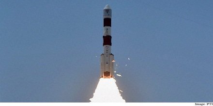 LoadisticGPS's tweet image. Isro&apos;s IRNSS #Satellite Launch Set to Give India Entry Into #GPSClub
#WorldHealthDay
goo.gl/8z7FDV