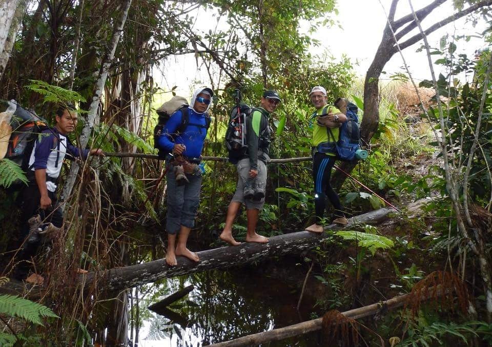 Puroeventos's tweet photo. Nuestro #tbt es viajando al Tepuy Chirikayen, planeando el #EmaUltraTrail 
Sabado 5/Agosto
La Gran Sabana
+INFO en www.puroeventos .com https://t.co/vIUvPqXj0f