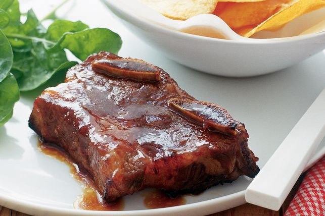 Change is good. The special of the day is a tender rib of beef and sticky barbecue sauce.