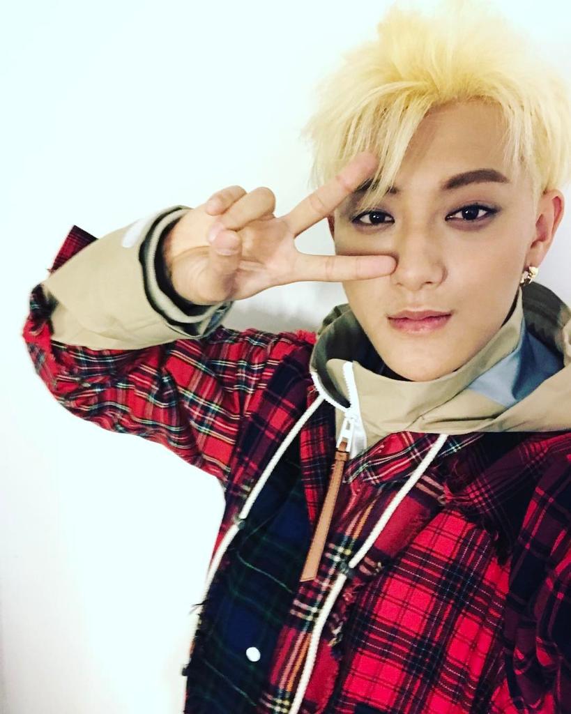 Z.TAO🔴黄子韬 (@hztttao____) on Twitter photo 