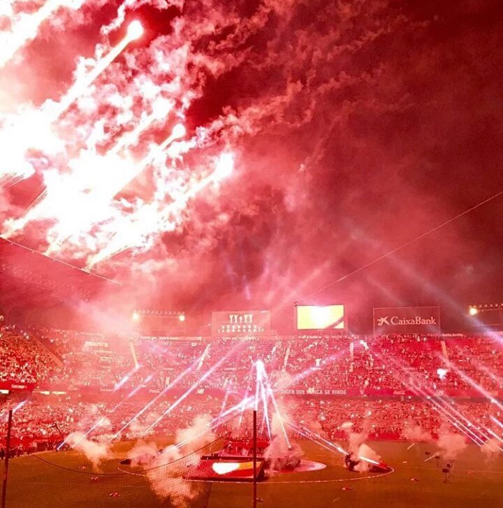 17_pili's tweet photo. Disculpen la tardanza, comienza el espectáculo #VuelveBirisNorte #BN75 https://t.co/8UyDT0KnmX