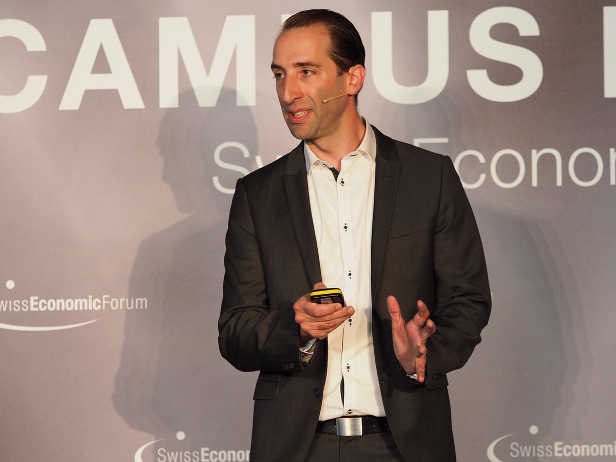 SwissEconomic's tweet photo. Abgeschlossen hat die Biotech/Hightech Kategorie @WInstruments entwickelt sich zur Schlüsseltechnologie #SEFAward #campusday #hightech https://t.co/rXCsaJcSNC