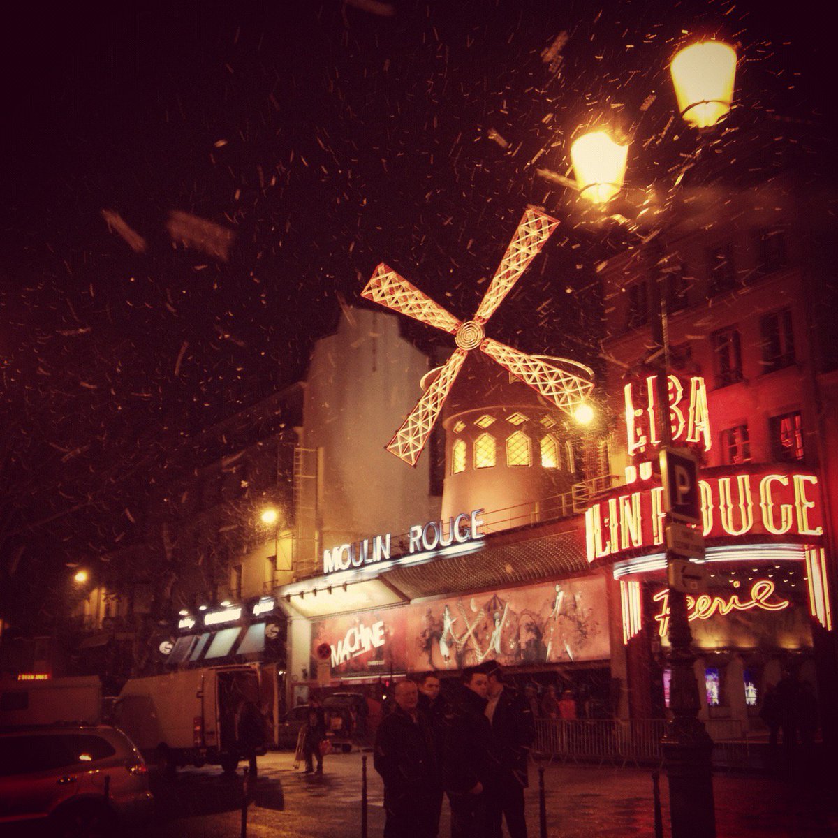 Le voilà! the Moulin Rouge is only a couple minutes' walk from our studio... #TBT