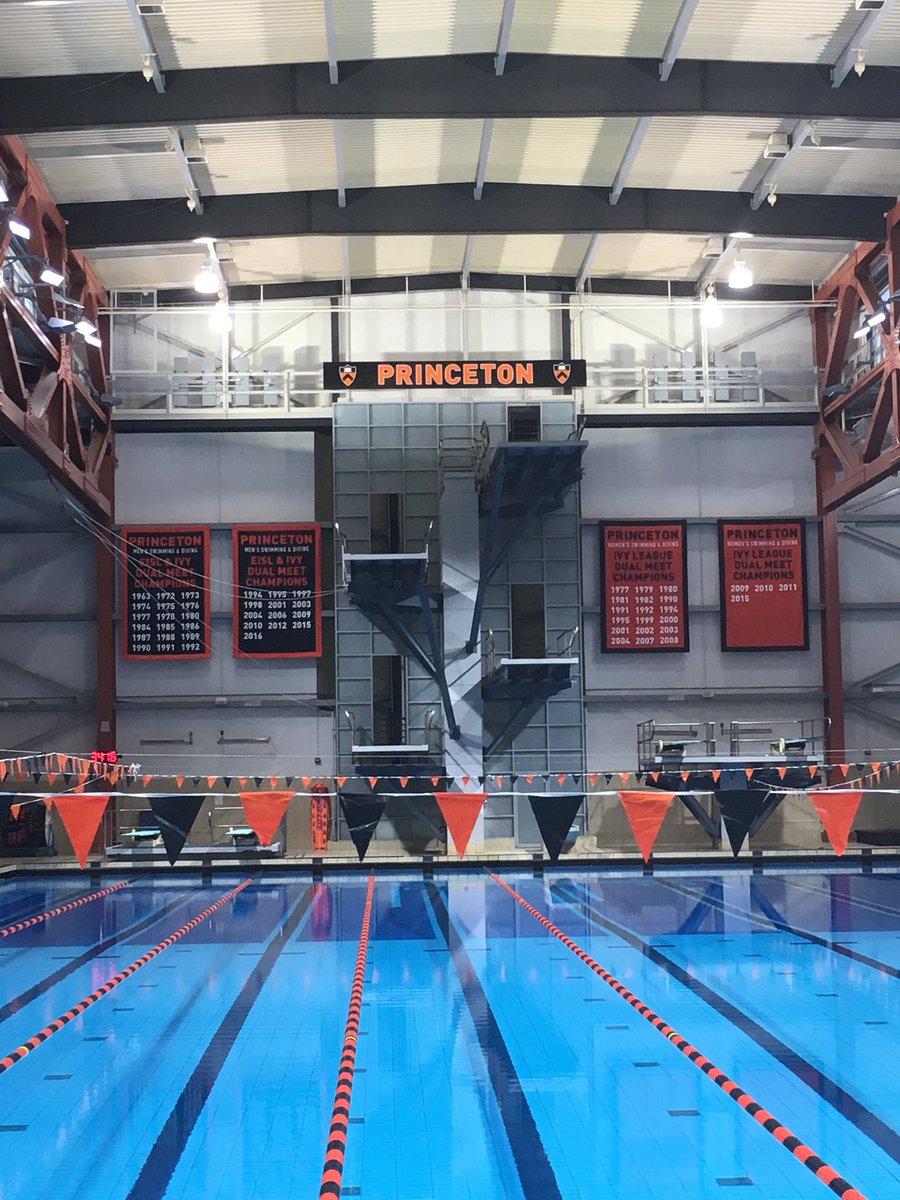 PUCSDT's tweet photo. Our new banners and new lights make this place look even better than it already is. π
π
#ThankYouFriends #BestPool #TigerUp #PUCSDT #LCM https://t.co/AihoIcfmUl