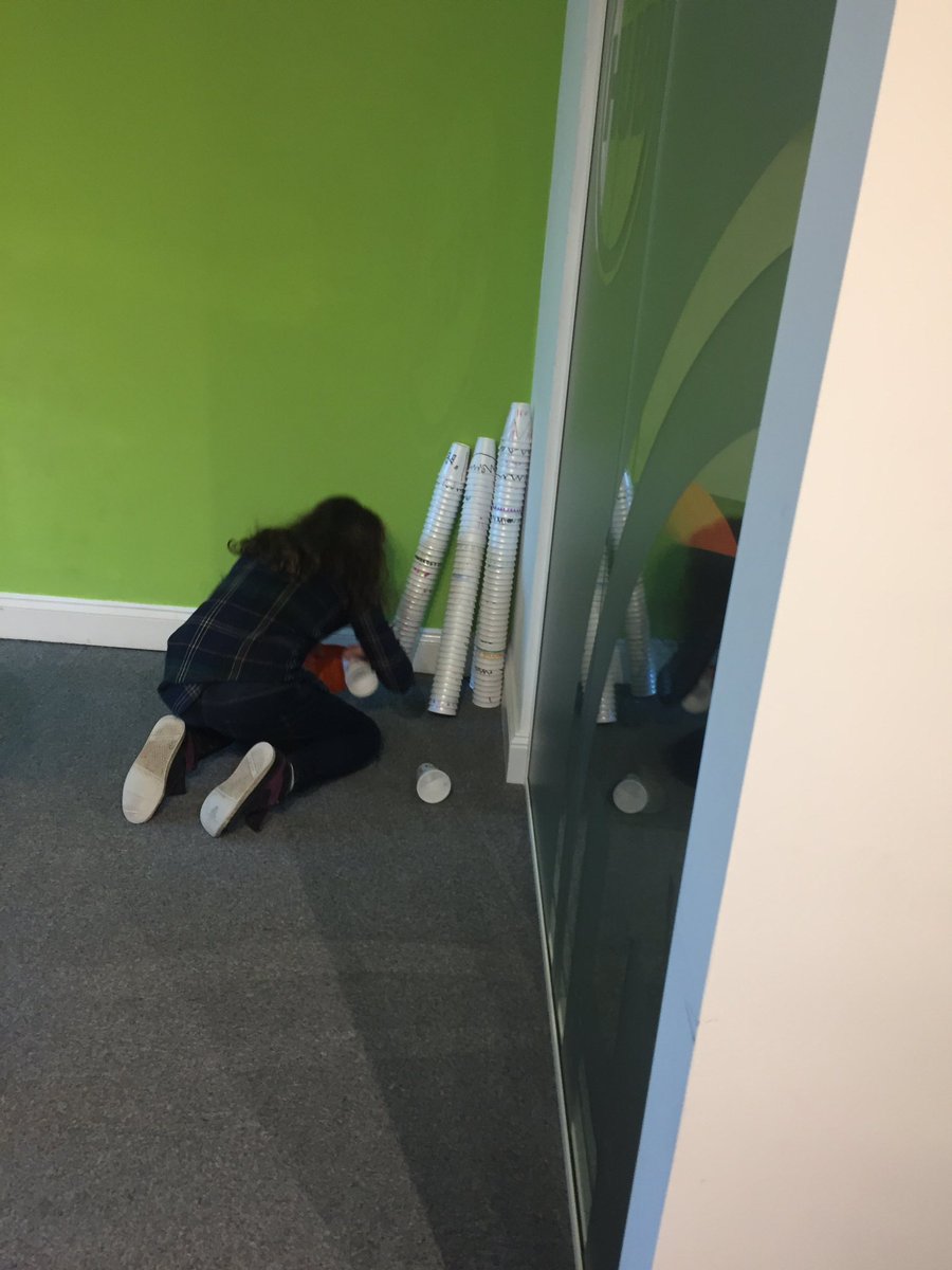 TheHUBgsy's tweet photo. Easter egg hunt at #graduategroup this eve https://t.co/GebfsKJx4G