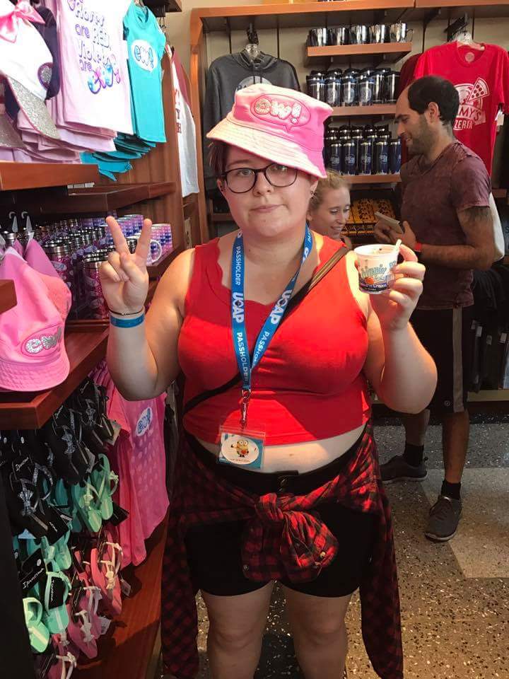 irainbowsarah's tweet photo. ew! featuring dippin' dots. @jimmyfallon #JimmyFallon #jimmyfallonride https://t.co/4DyaVewKv5