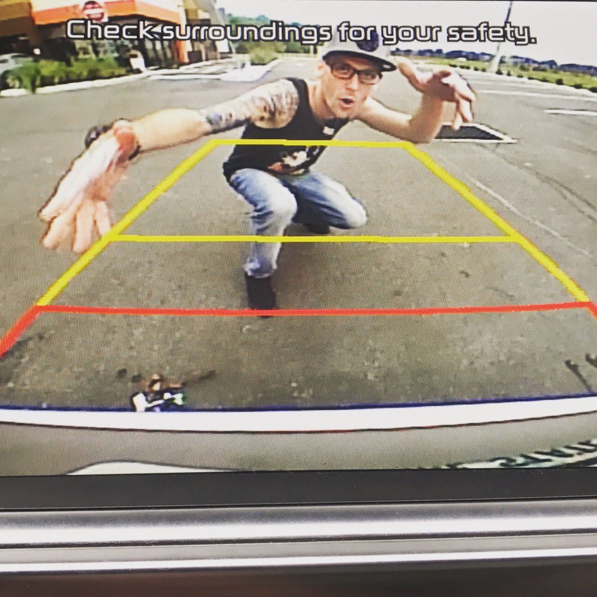 JADEKOTH's tweet photo. Check surroundings for your safety. #jadekoth https://t.co/AHt40gtU35
