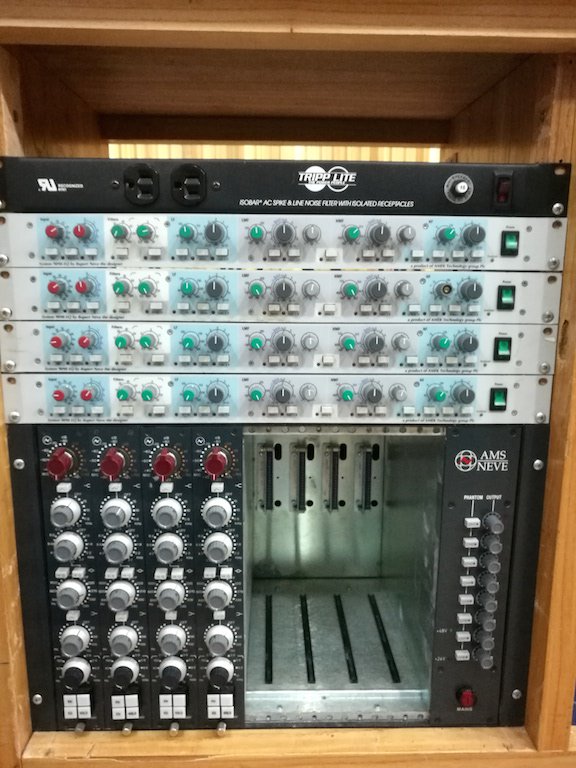 loborecordingpy's tweet photo. and more... #analogpower #hybrid #recordingstudios #loborecordingpy https://t.co/otvoof4tUt
