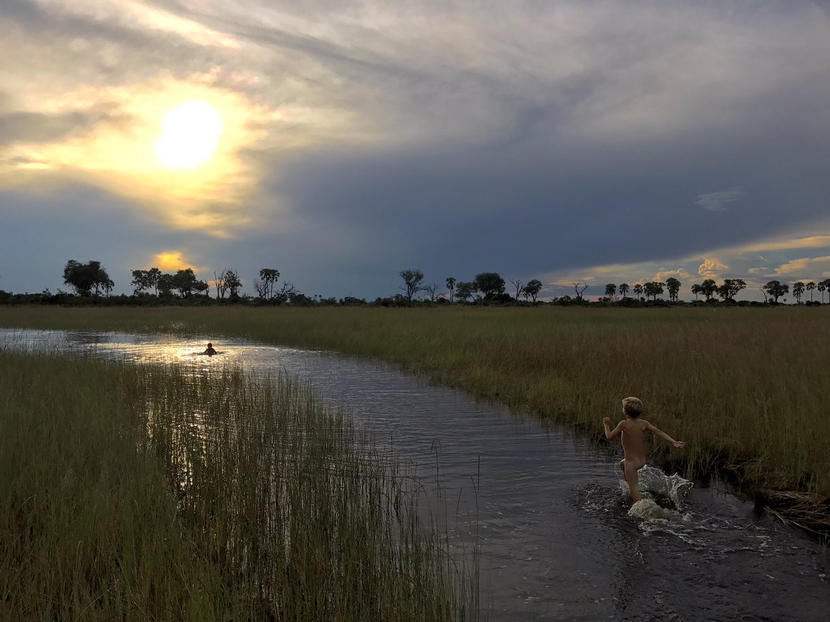 grantletaka's tweet photo. In my next life I want to be a kid in the #Okavango  #KidsInNature #ILoveBotswana #LostinBots https://t.co/gYQgBALUMh
