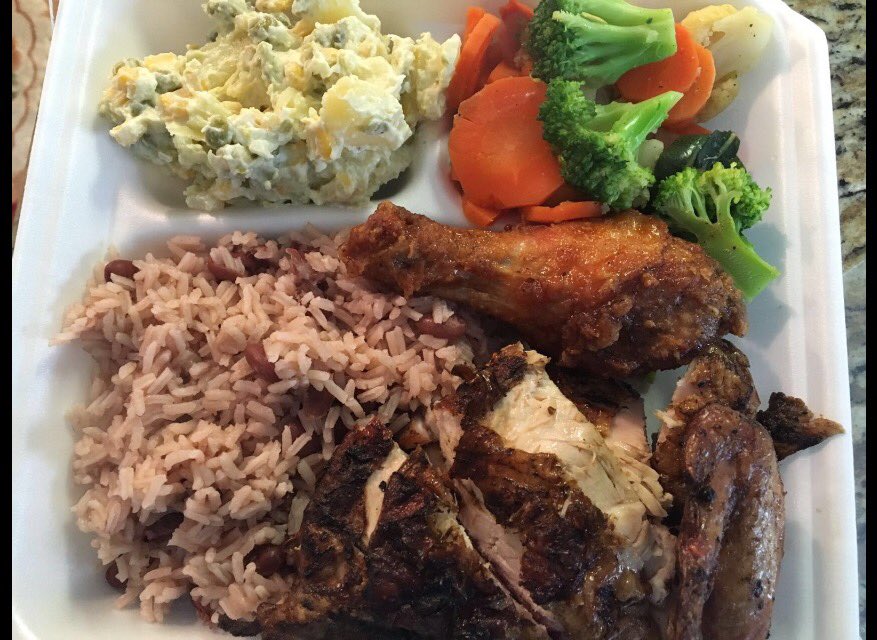 nurseliv___'s tweet image. Come get your Caribbean fix 🌴Jamaican Jerk Chicken Plates and more. Pre-order Today 🇯🇲🇯🇲🇯🇲#pvamu17 #pvamu18 #pvamu19 #pvamu20