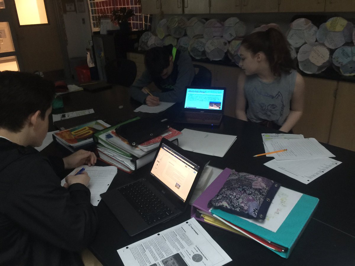 MrKelly336's tweet photo. Energy article jigsaw during our scientist meetings today. Student inquiry, reciprocal teaching, and discussion! https://t.co/NUTJSPUfjS