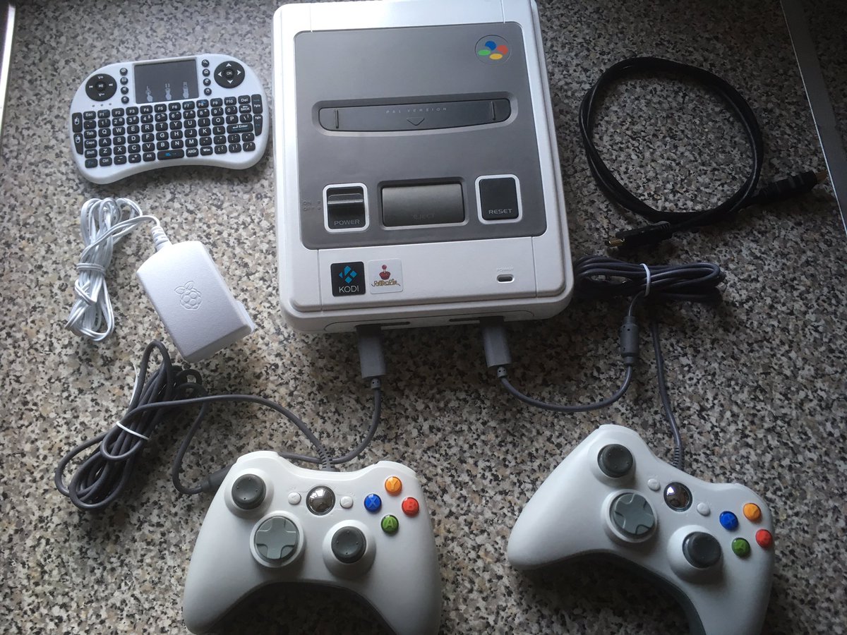 LinuxBooty's tweet image. My custom raspberry pi setup