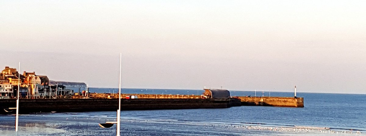 Another beautiful and warm night in #Bridlington and <a href="/RichiesCafebar/">Richie's Cafe-bar</a> still serving £2.99 for fish and chips for #Charity with a £1 donation