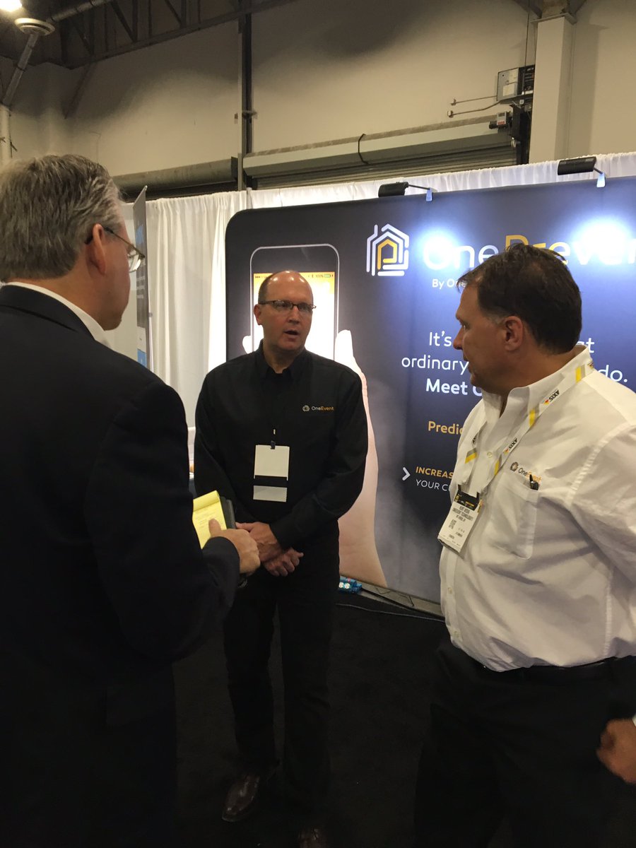 oneEventTech's tweet image. Great briefing with @TomAKerber from @ParksAssociates at #ISCWest about our unique predictive analytics solution #ISCW17