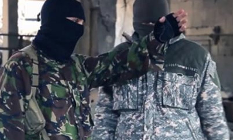 Ministerium warnt Polizisten mit Geheim-Dossier: ISIS-Anleitung für Messer-Terror
bild.de/regional/duess…