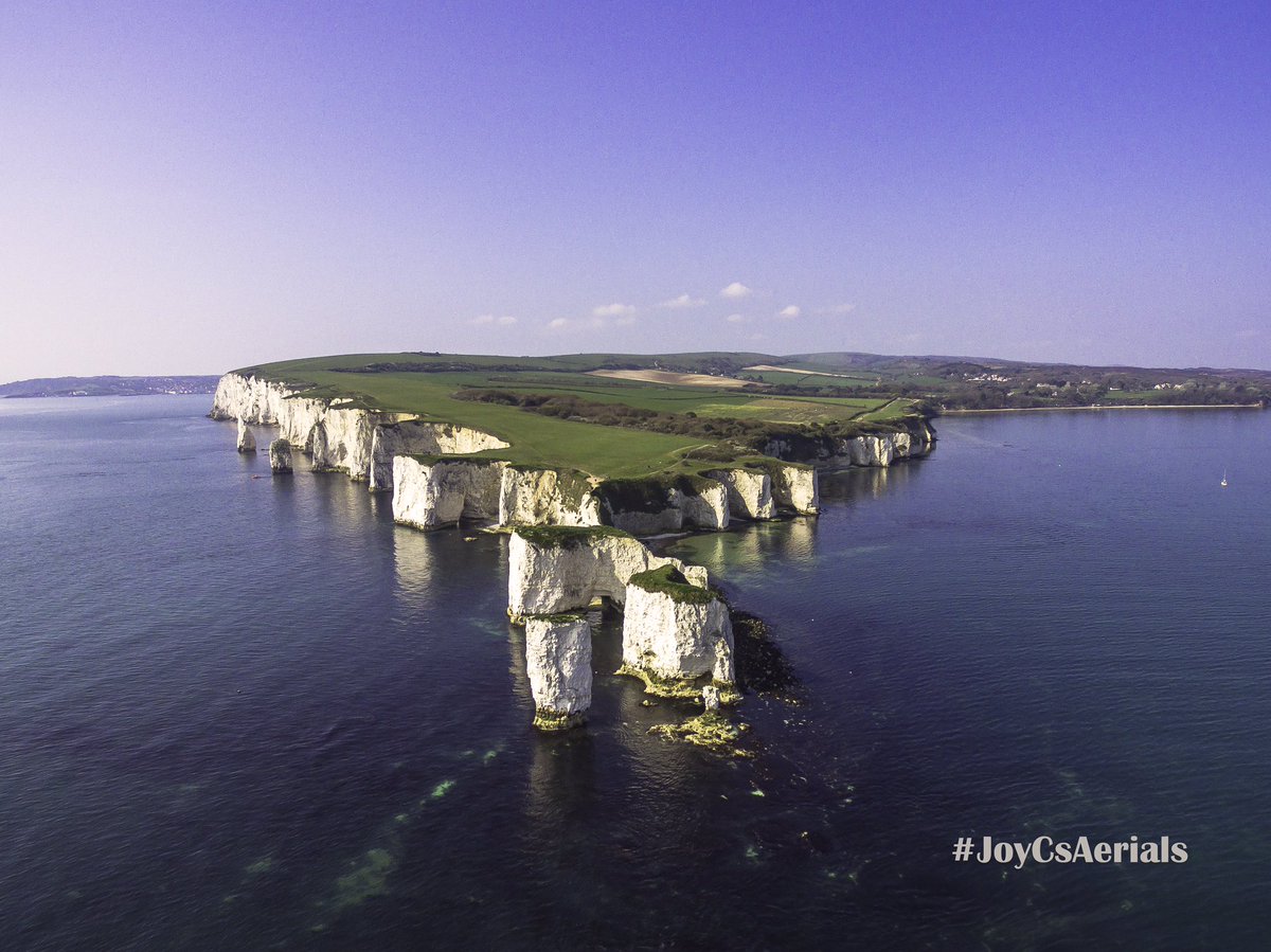 JoyCsAerials's tweet photo. Old Harry Rocks. #dorset #studland #oldharryrocks #dji #dronepics @ilovestudland @studbeach @goDorset https://t.co/xP1MvleMgz